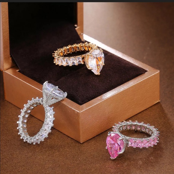 New Romantic Women’s Yellow Gold Sapphire Ring - Picture 3 of 3